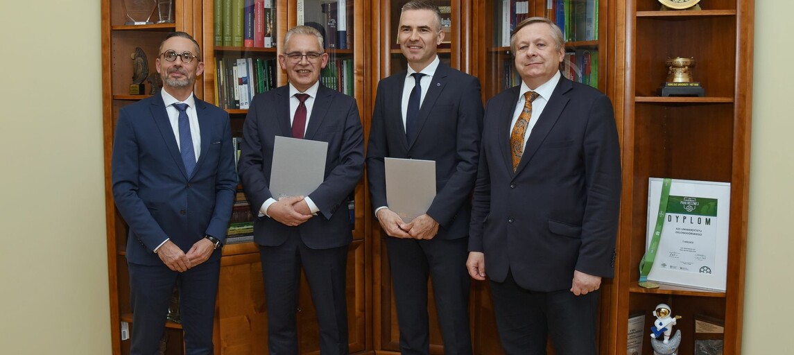 Porozumienie o współpracy między Uniwersytetem Zielonogórskim  a NRA, ORA oraz FA