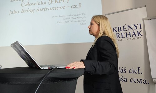 dr hab. Izabela Gawłowicz, prof. UZ